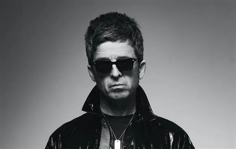 Le Grand Débat de Noël avec Noel Gallagher : Un Face-à-Face Inoubliable avec l'Icone Britannique!